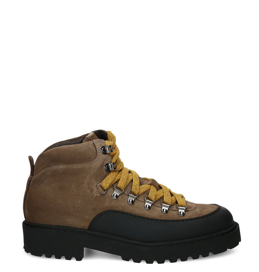 Stivaletti Doucal 的