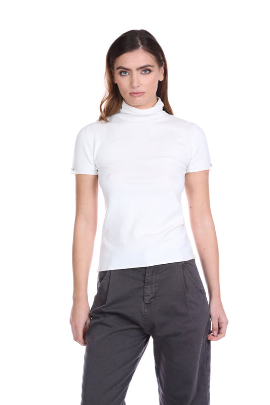 AMIRO 高领宝石纽扣半袖毛衣