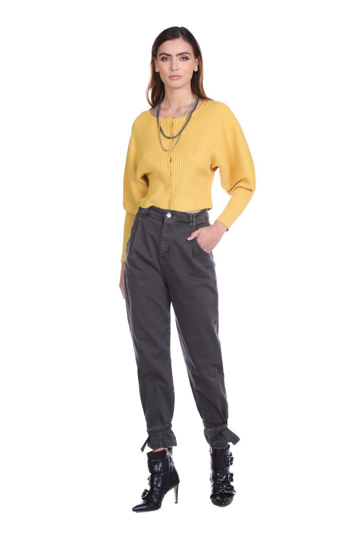 WURT 高腰长裤,配口袋加底带