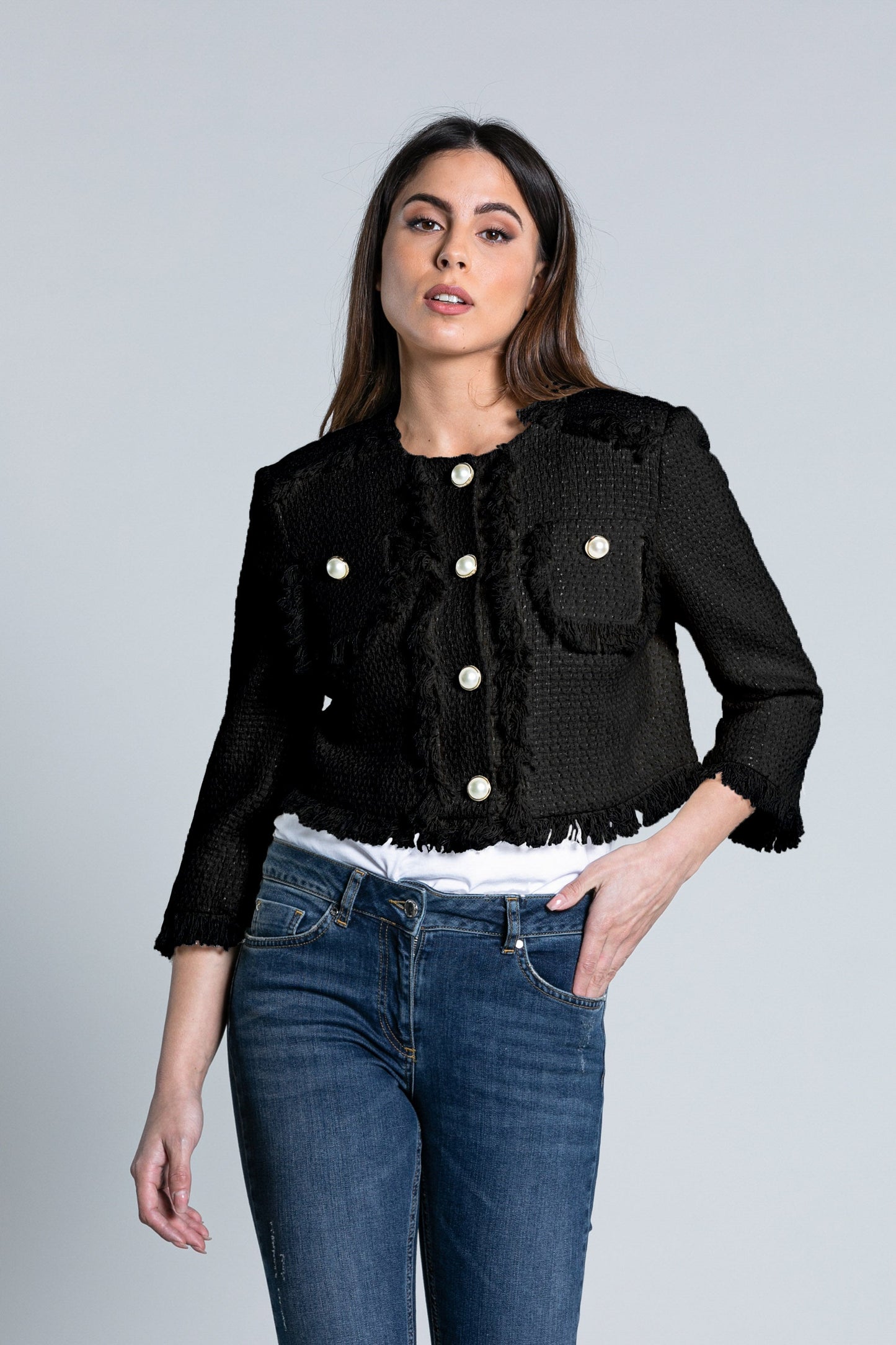 TERINEZ 短款夹克,带 3/4 袖香奈儿领,带口袋、纽扣和流苏