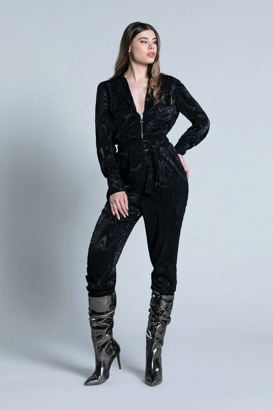 连衣裤 KAI 长袖衬衫衣领带拉链加褶皱口袋更多细节。腰带