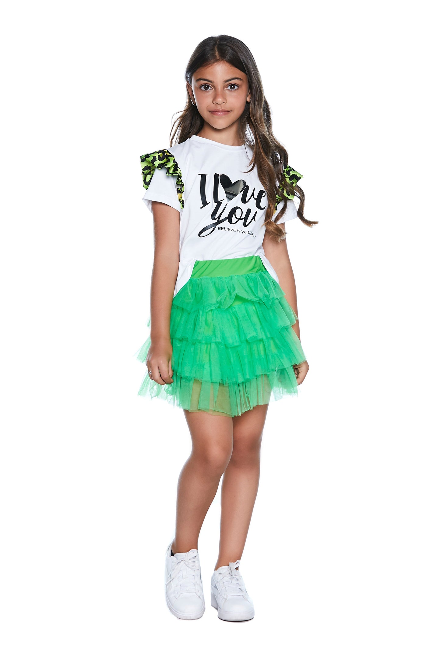 LOVEME 斑点缎面荷叶边短袖 T 恤和我爱你心形印花