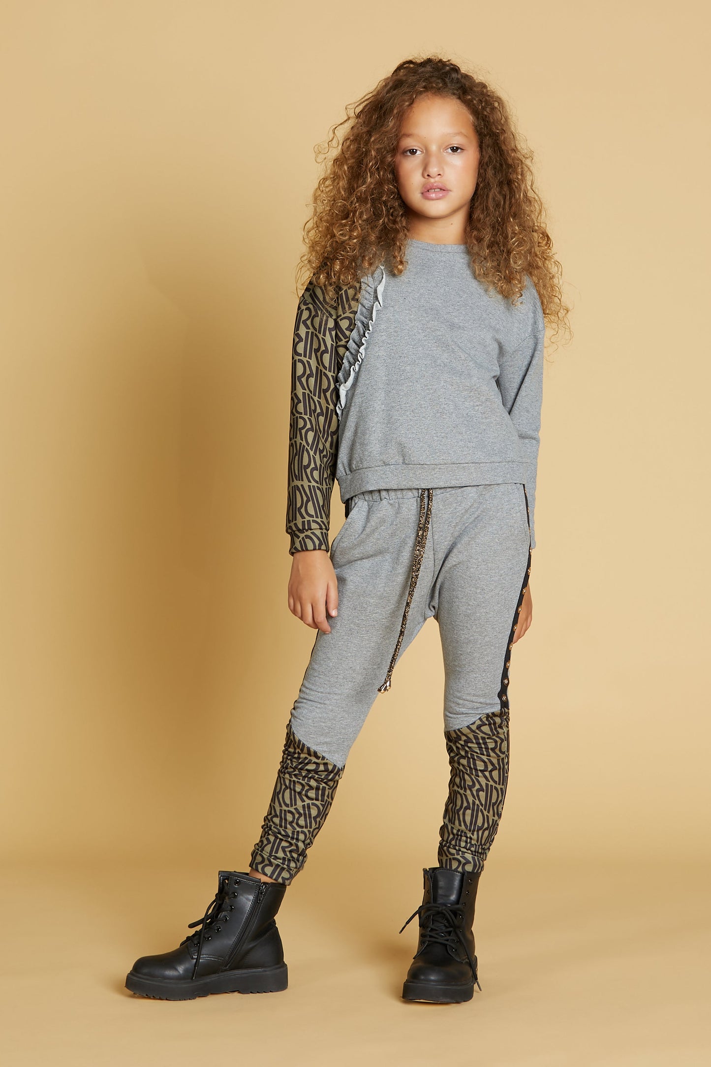 SAGITTARIUS fant.relish 运动衫 passam.vele plus 荷叶边