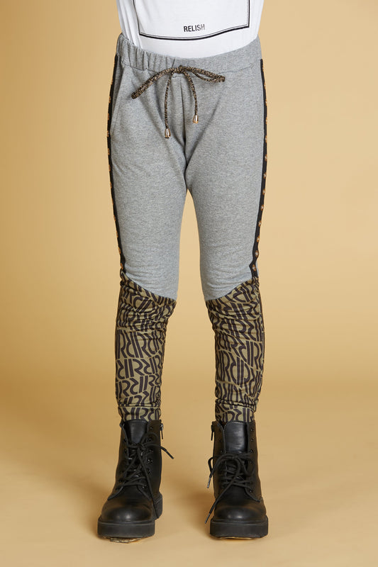 ARIES 裤子搭配 ts。 plus drawstring plus bands passam.vele 运动衫 plus fant.relish bottom