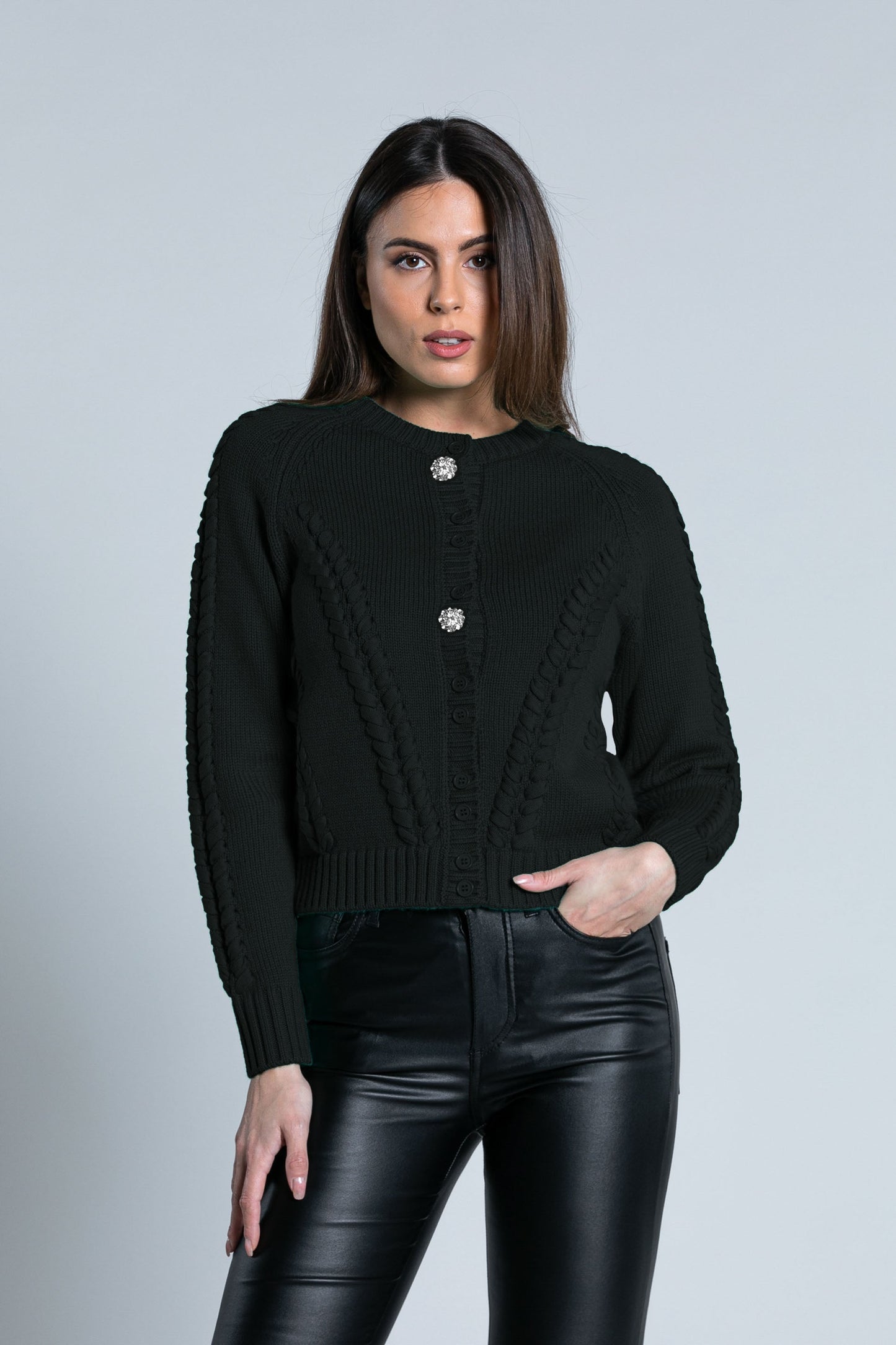 STIC 长袖圆领开衫,饰有编织细节和珠宝纽扣