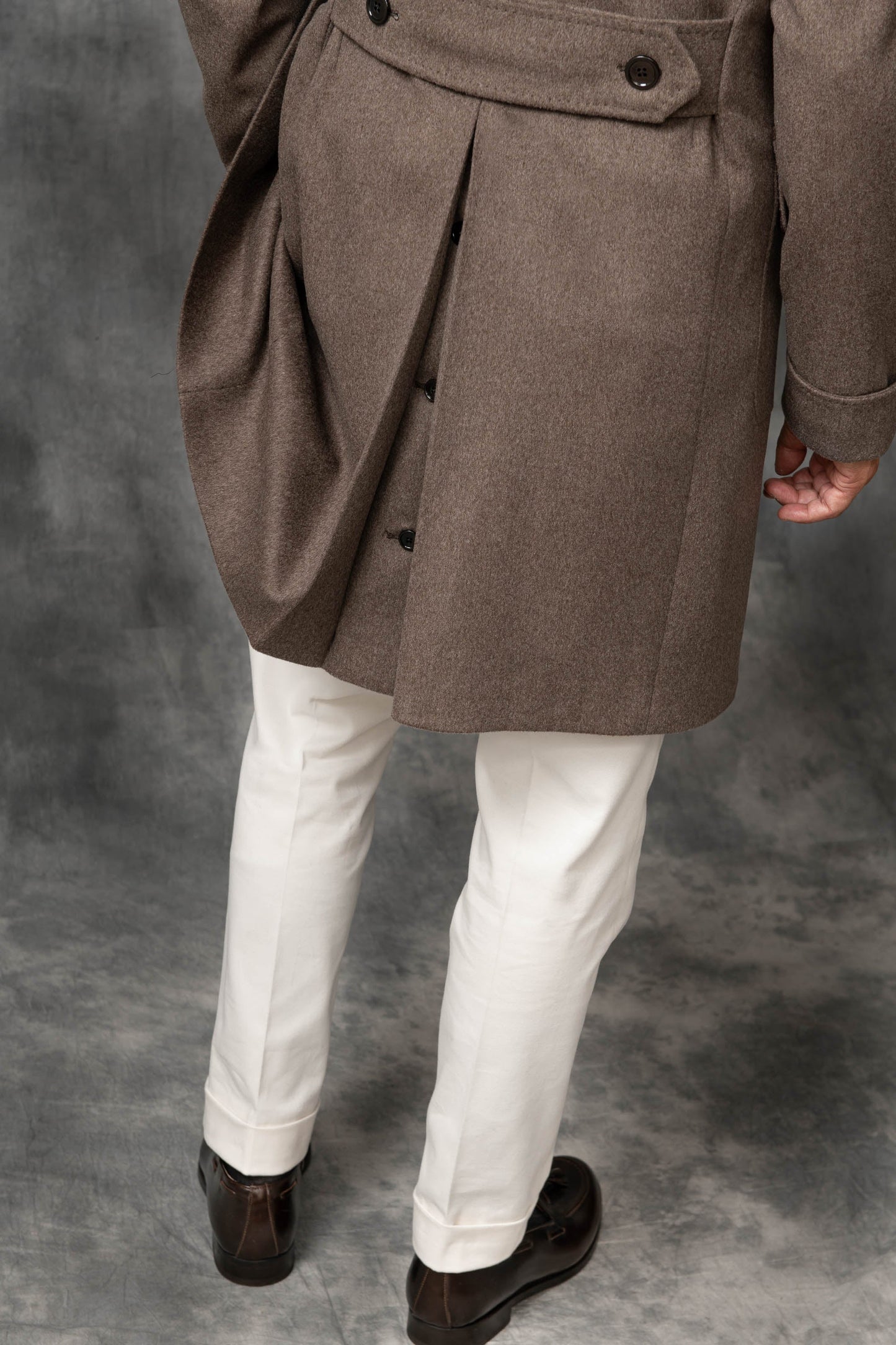 Loro Piana 羊毛灰褐色 Polo 衫——意大利制造