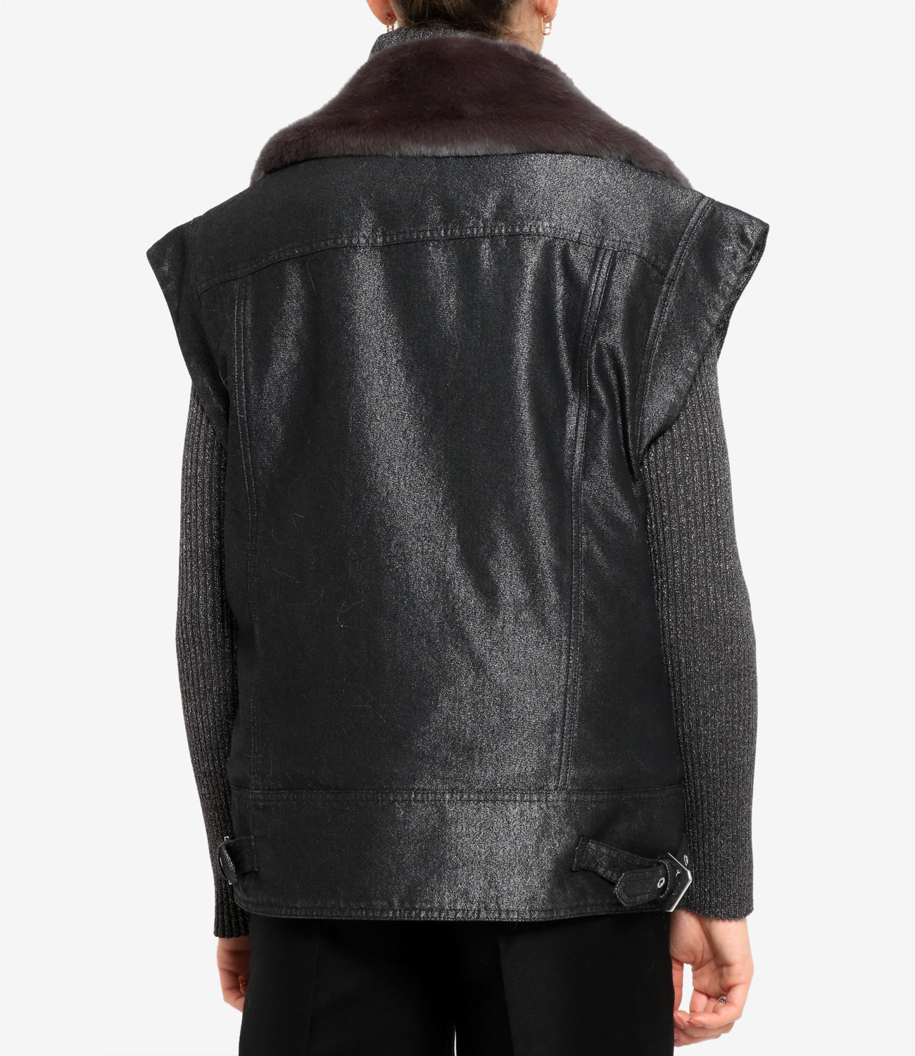 阿尔伯塔费雷蒂 |银色马甲