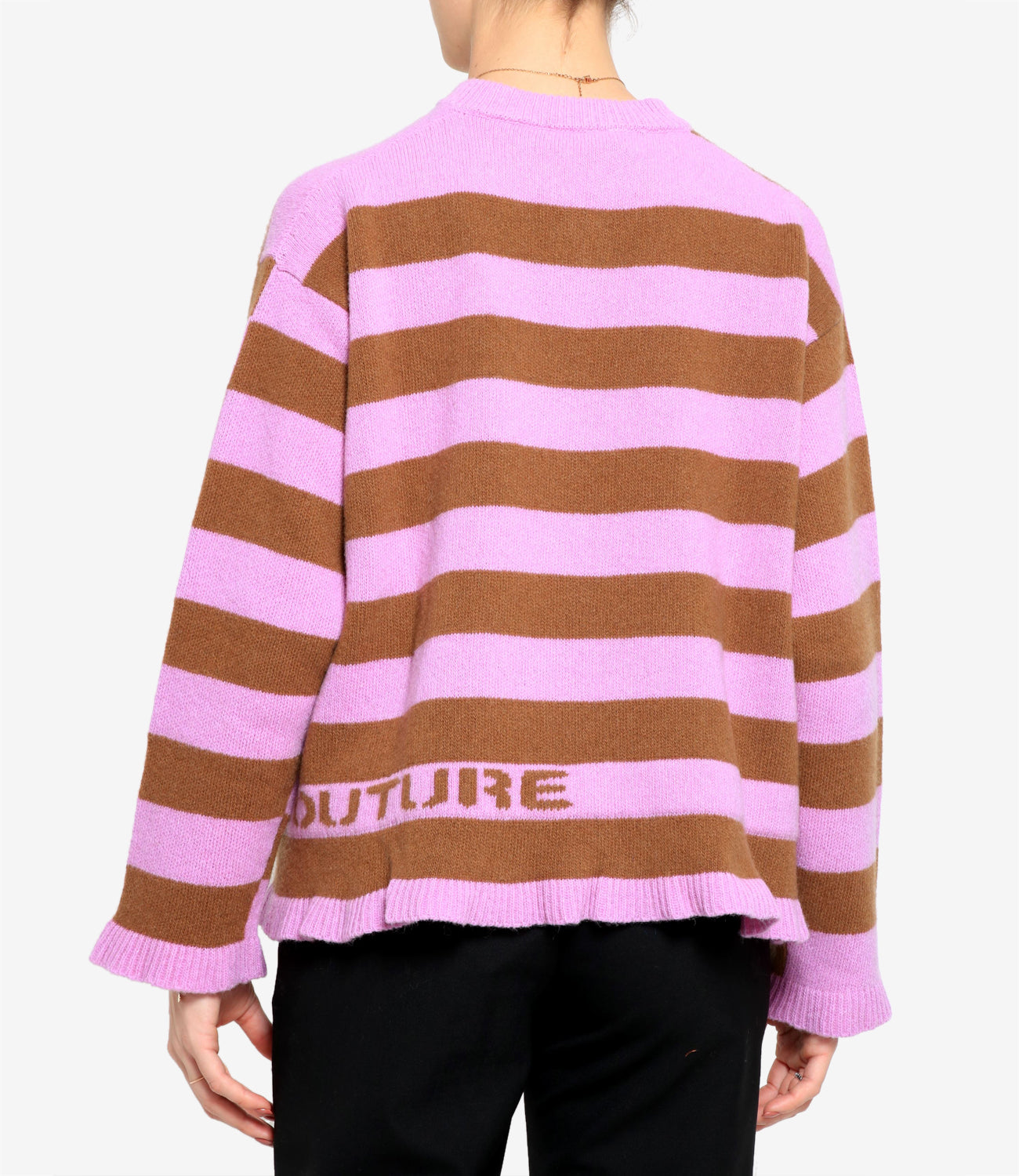 半高级定制 |乳白色毛衣仙客来和烟草