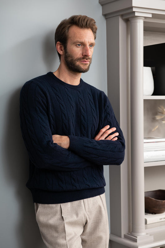 蓝色绞花针织毛衣——意大利制造