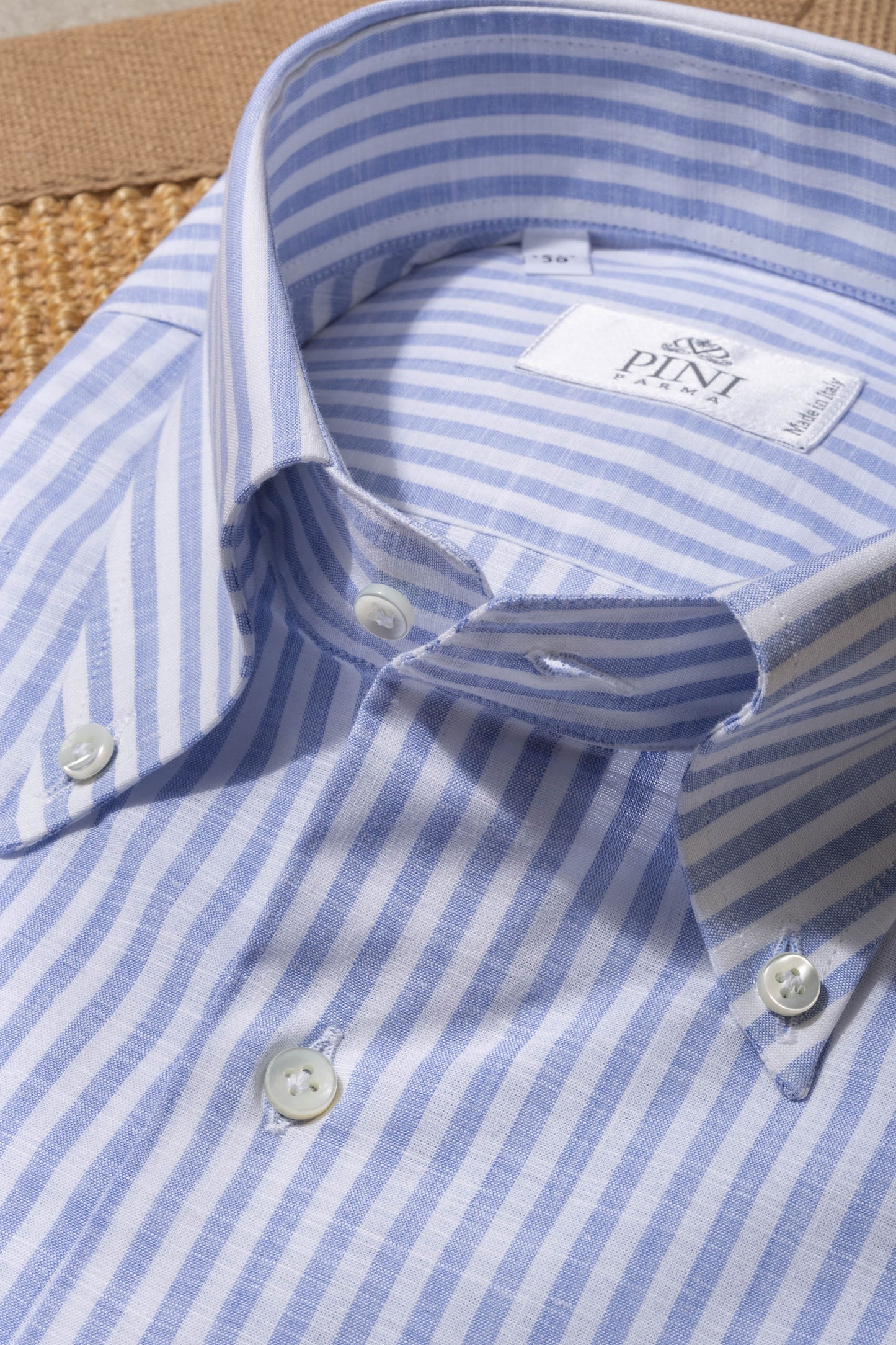 纽扣浅蓝色条纹衬衫“Sartoriale 系列”- 意大利制造