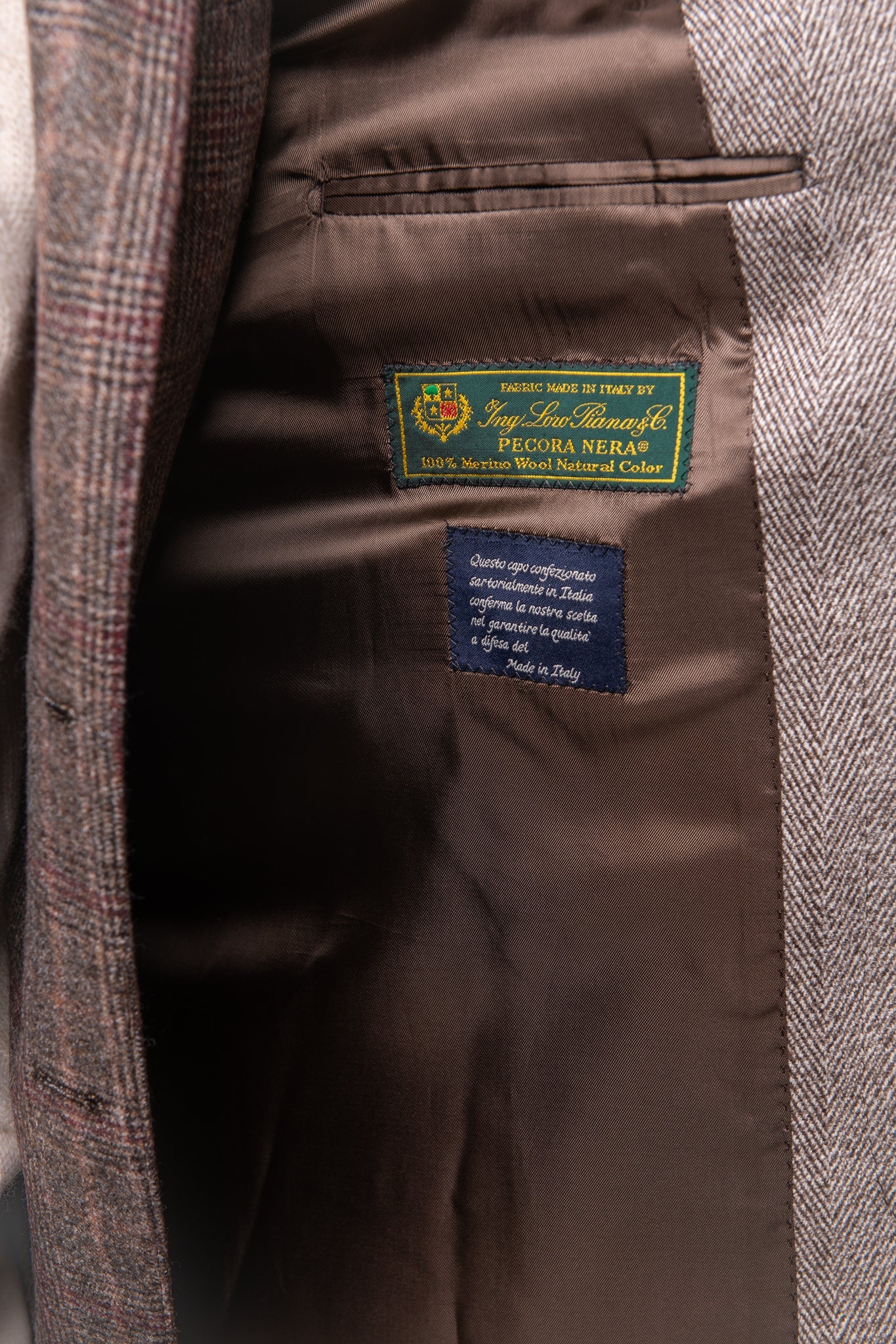 Loro Piana Pecora Nera® 羊毛插肩大衣 – 意大利制造