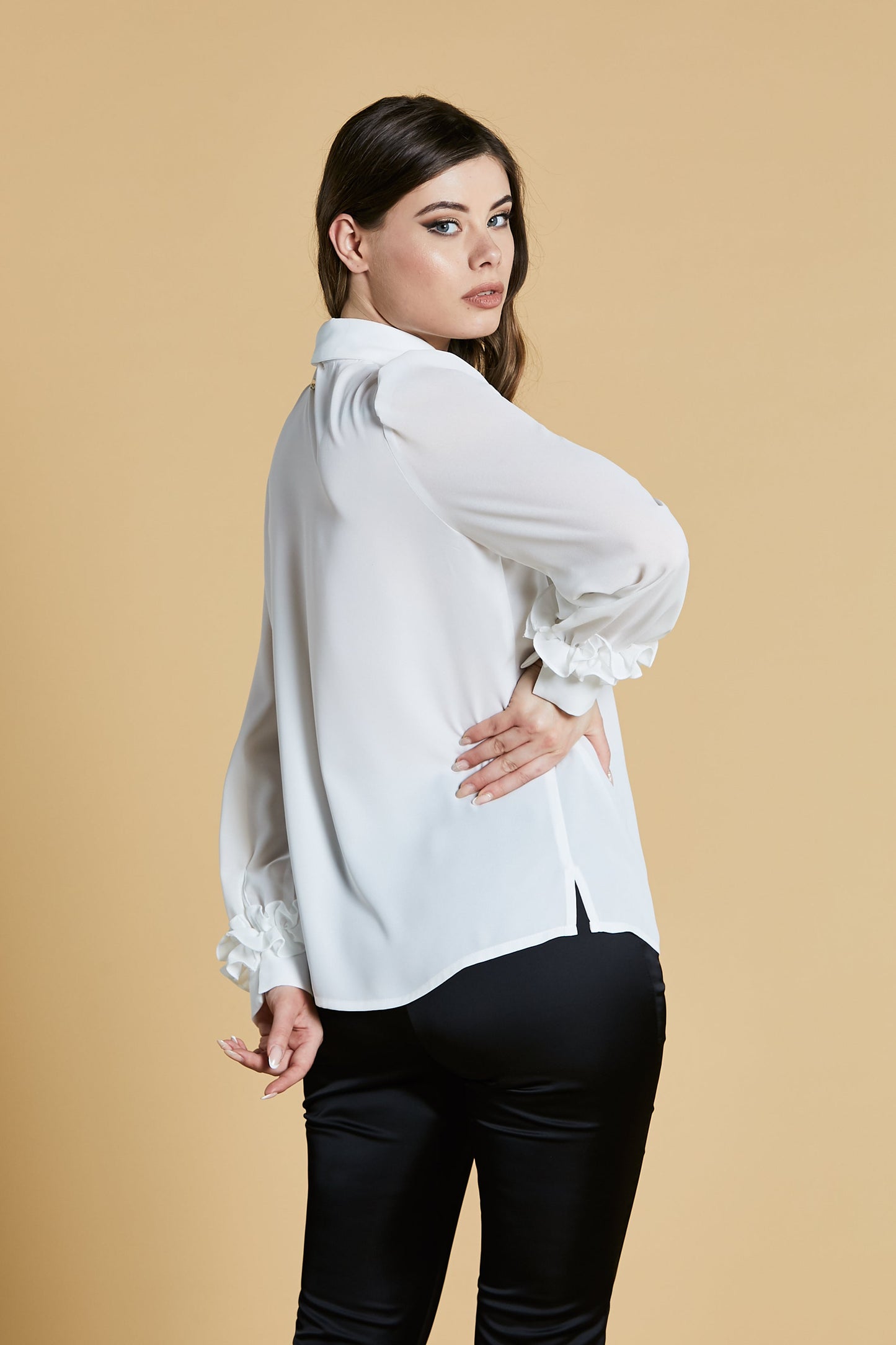 SIUET SHIRT 长袖荷叶边加领带