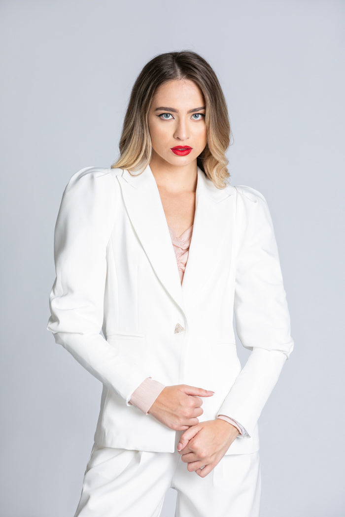 STANLEY 长款泡泡袖夹克，配以珠宝纽扣和口袋