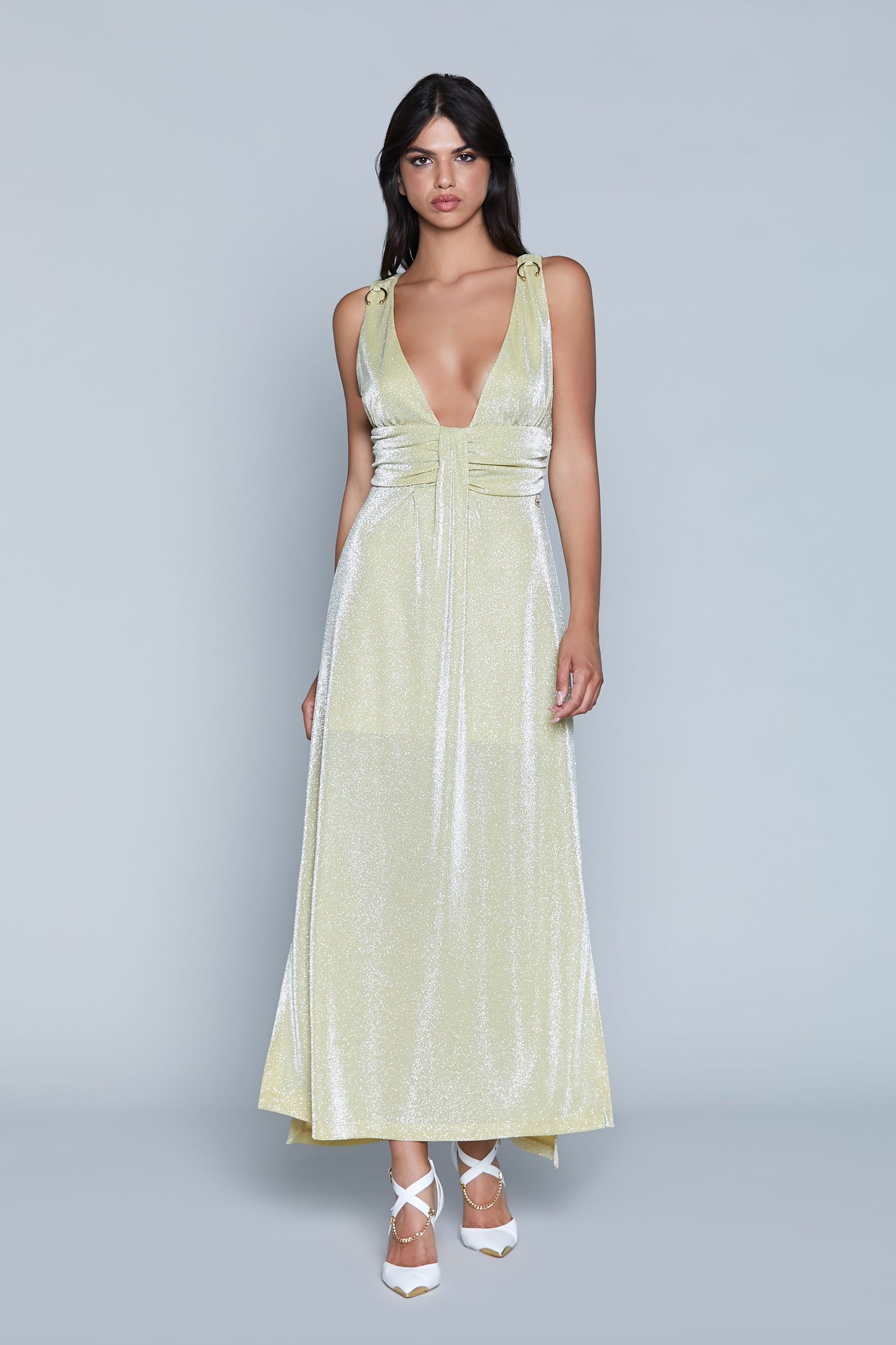 S/M 长 AURORA 连衣裙，带穿孔应用加褶皱加卢勒克斯开衩