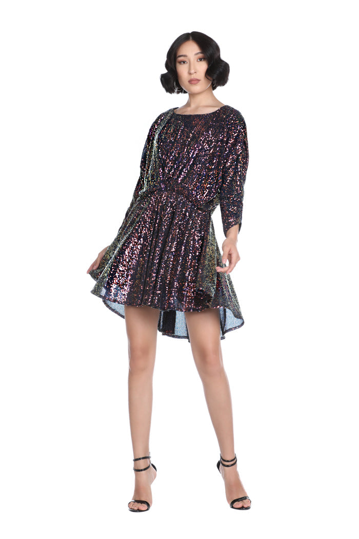 TONKS 短款 3/4 蝙蝠袖连衣裙，带多色全亮片卷发