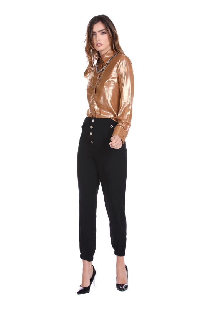 SATIVA 长袖衬衫，翻边袖口加纽扣和涂层链条