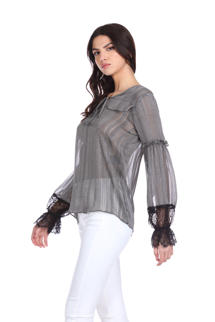 STEVIU 长袖衬衫，带荷叶边和蕾丝嵌花，带蕾丝和卢勒克斯人字形翻盖