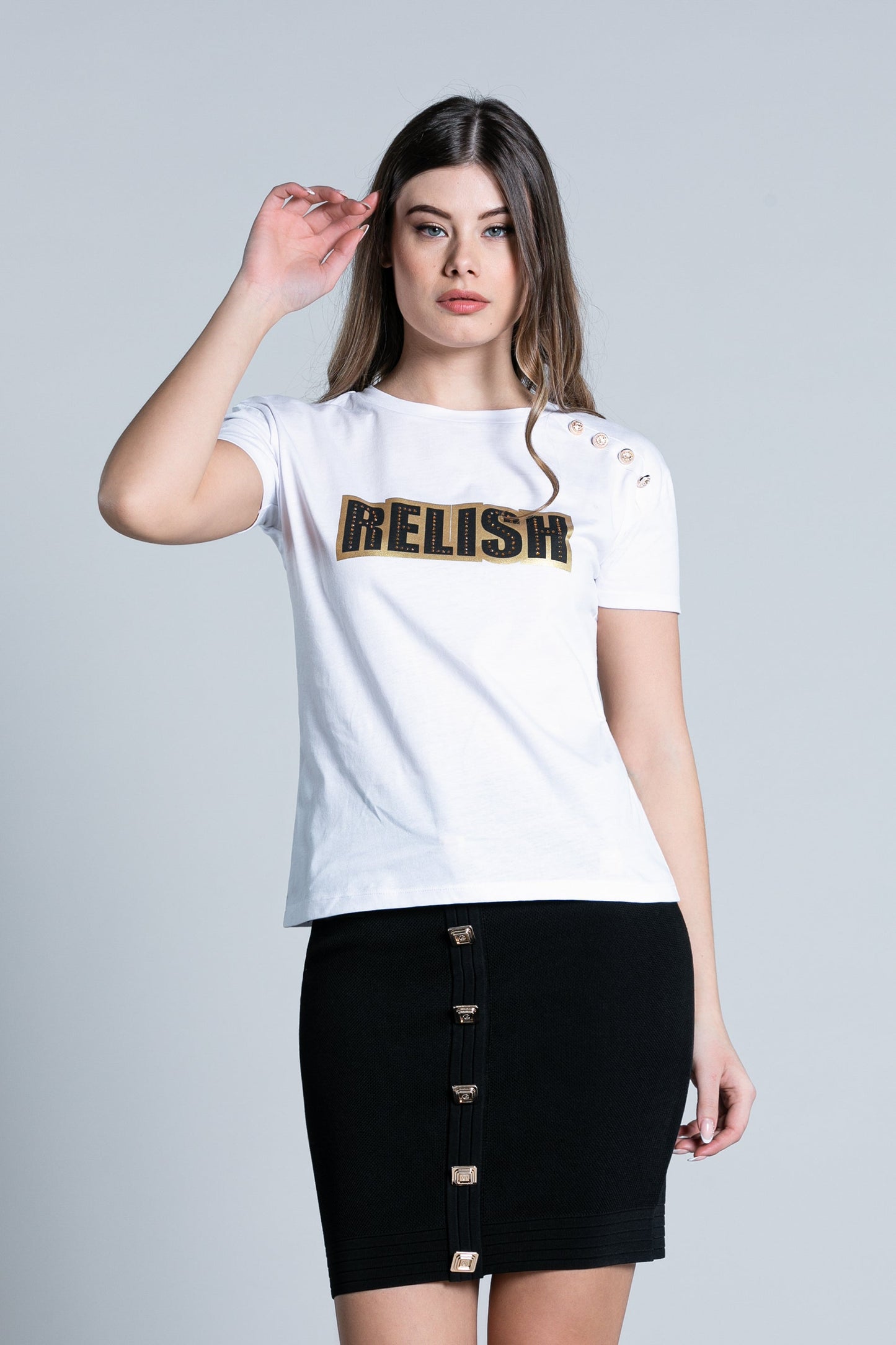 半袖 TOKYO T 恤，装饰印花加水钻加纽扣应用