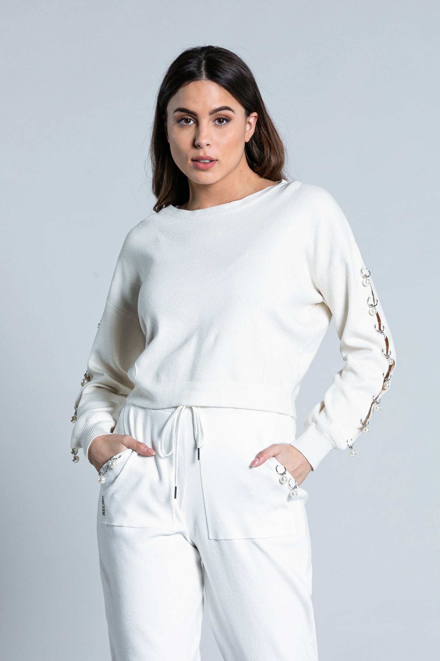 SEVERET 短款长袖衬衫，开口加珍珠圆环