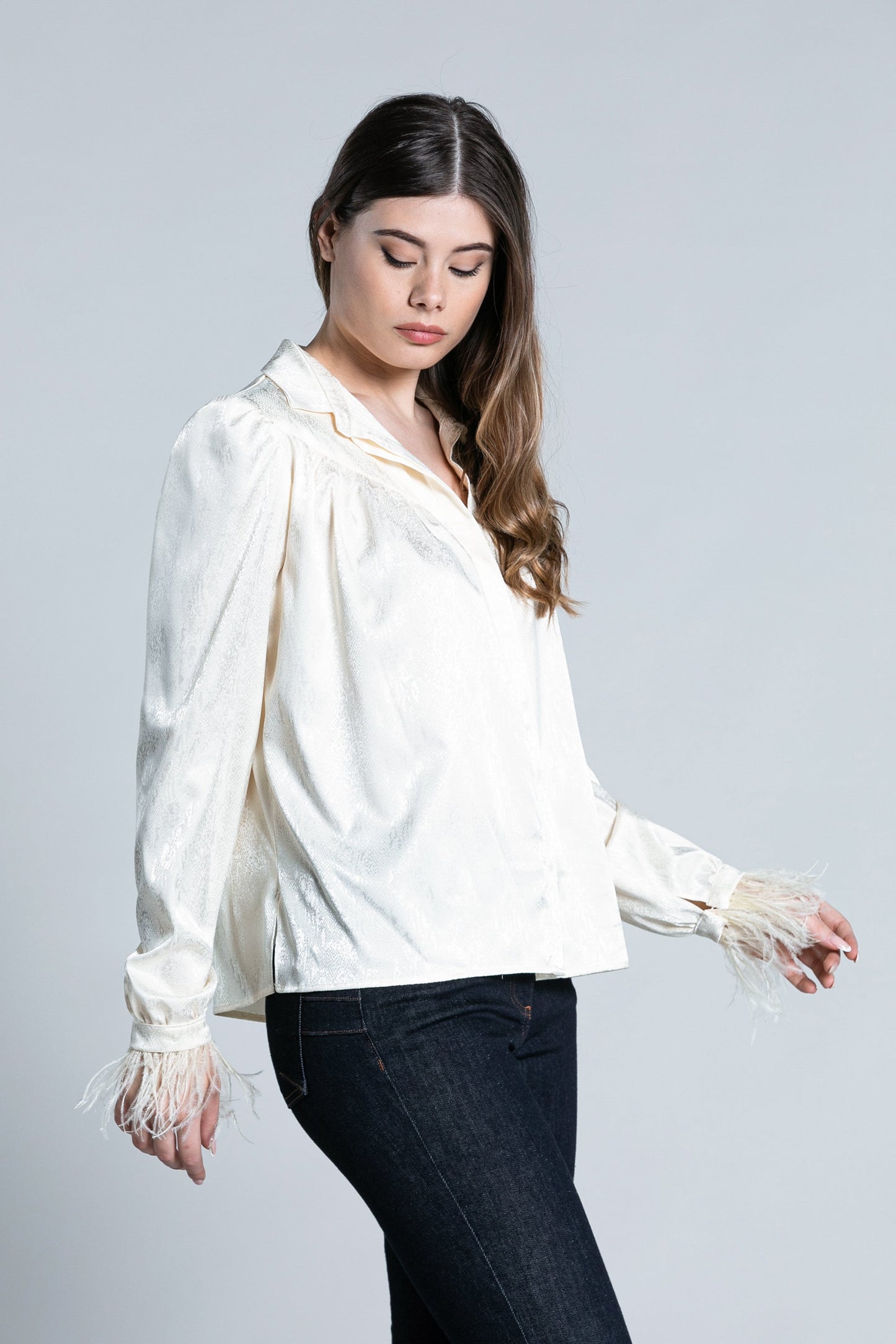 SAMY 羽毛多褶剪裁长袖衬衫