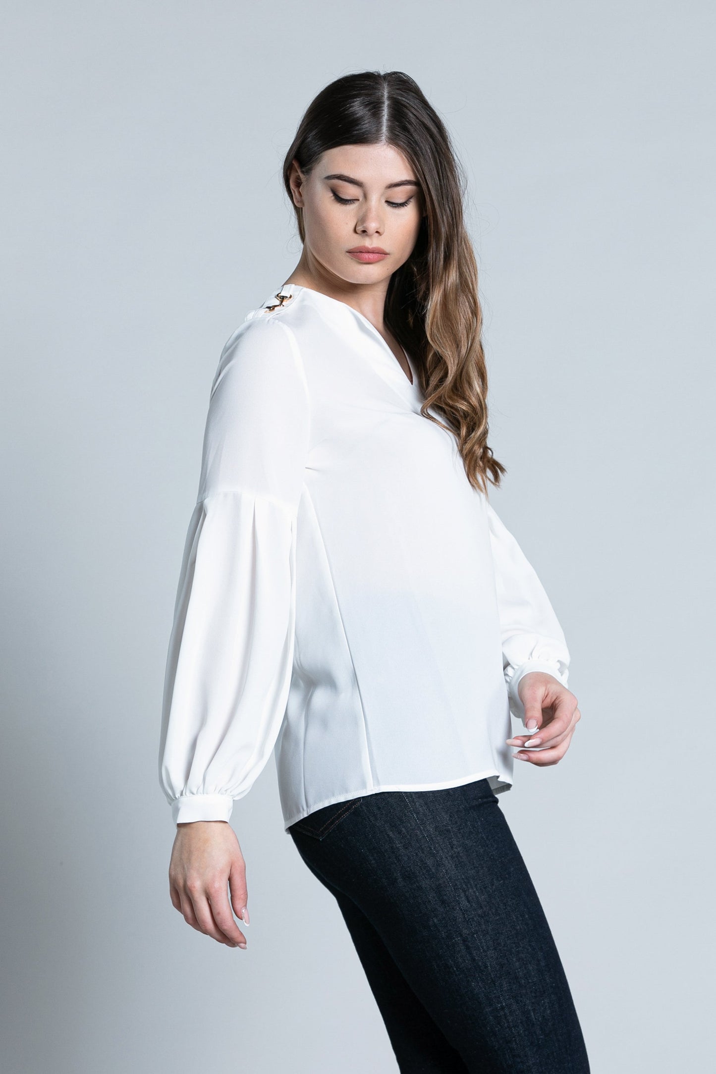 SELOR 长袖衬衫，带假褶雅培。骑行带扣的更多细节