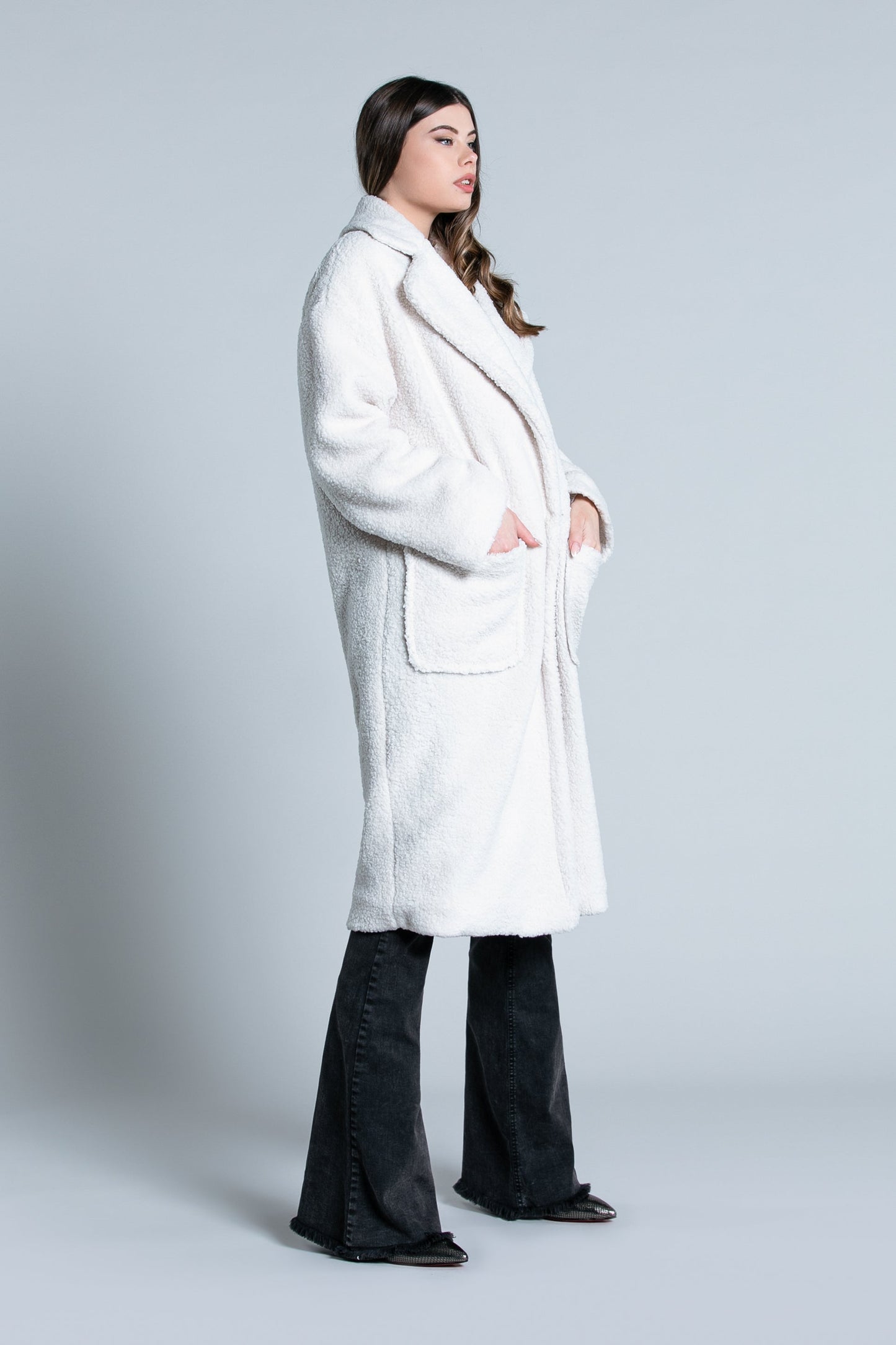 TENDZY 口袋熊贴饰长袖双排扣大衣