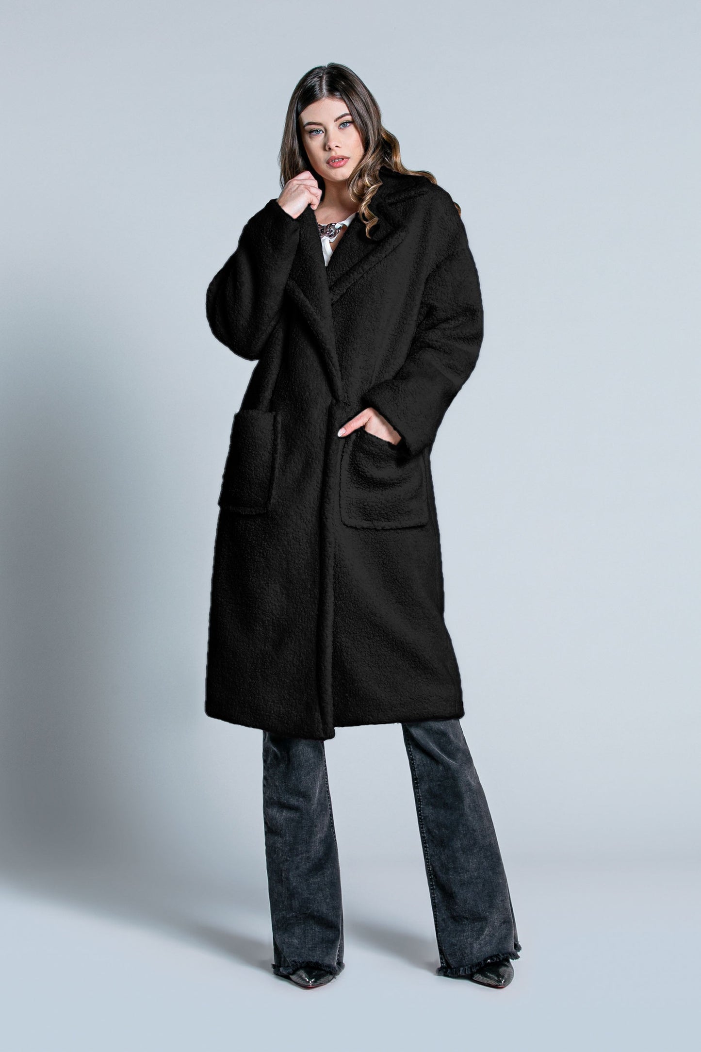 TENDZY 口袋熊贴饰长袖双排扣大衣