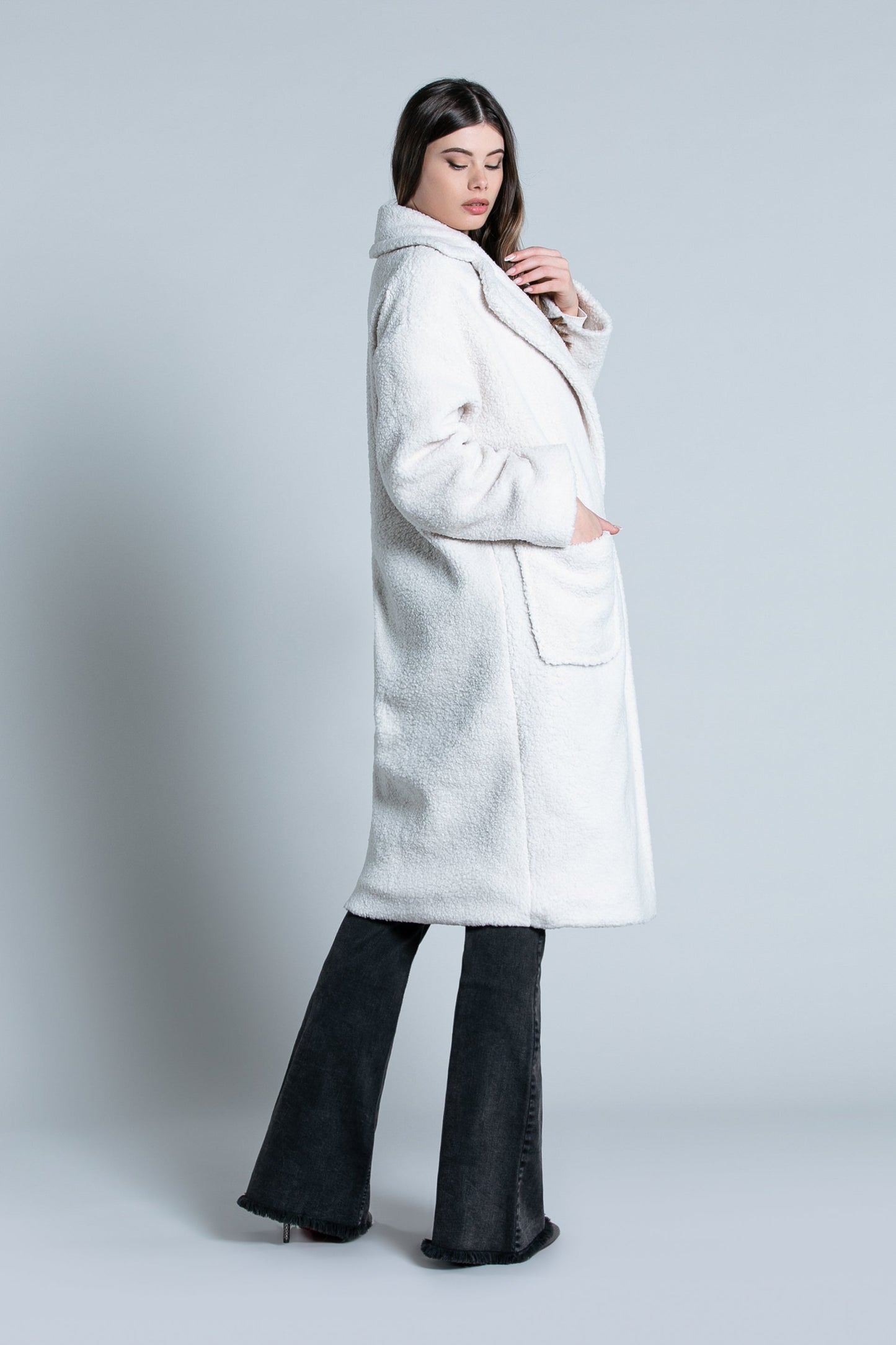 TENDZY 口袋熊贴饰长袖双排扣大衣