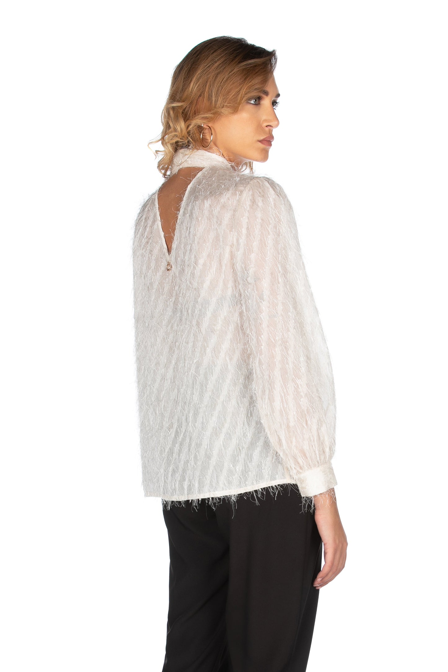 SIMON 刺绣宽领长袖双 V 领衬衫