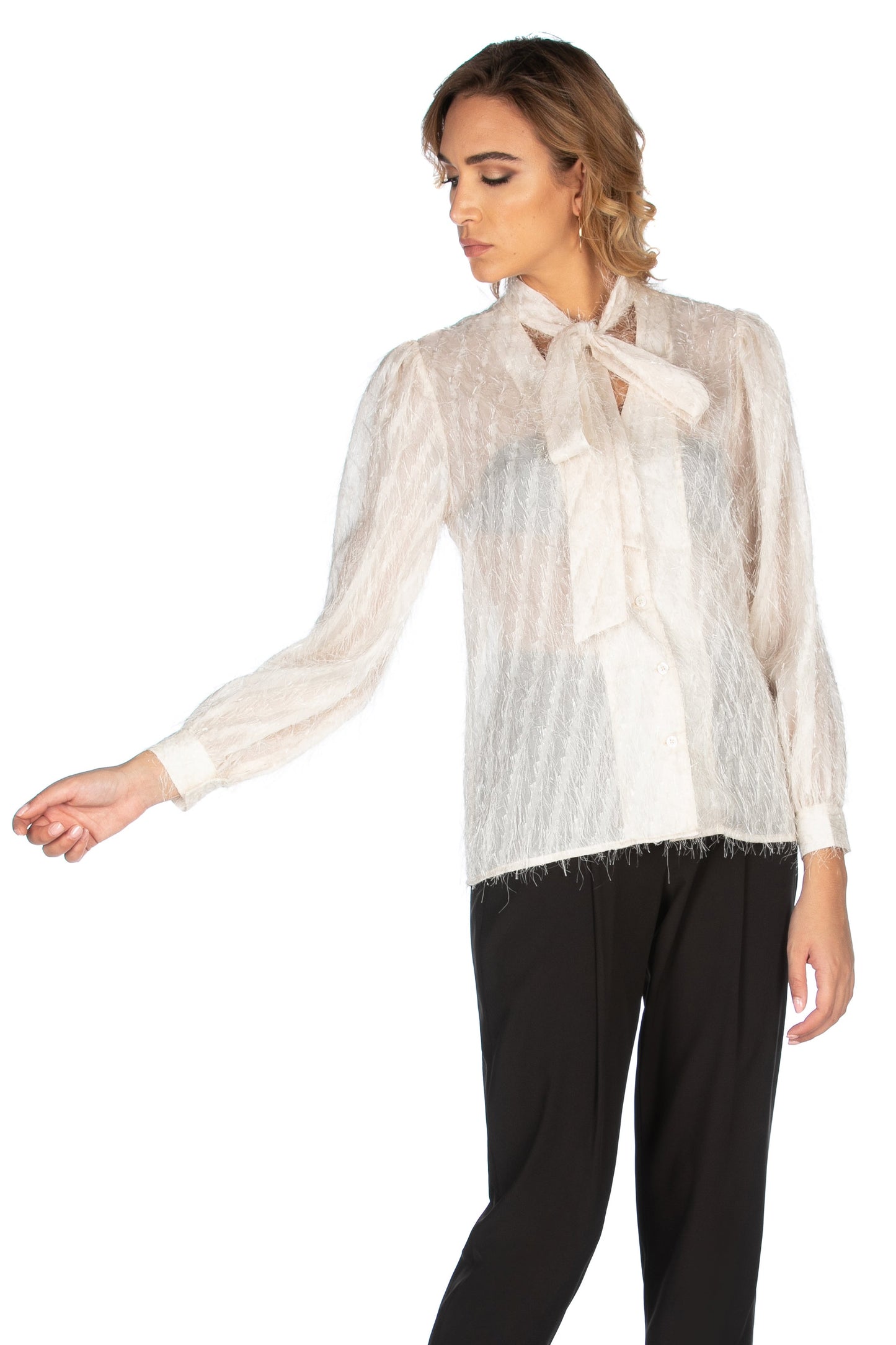 SIMON 刺绣宽领长袖双 V 领衬衫