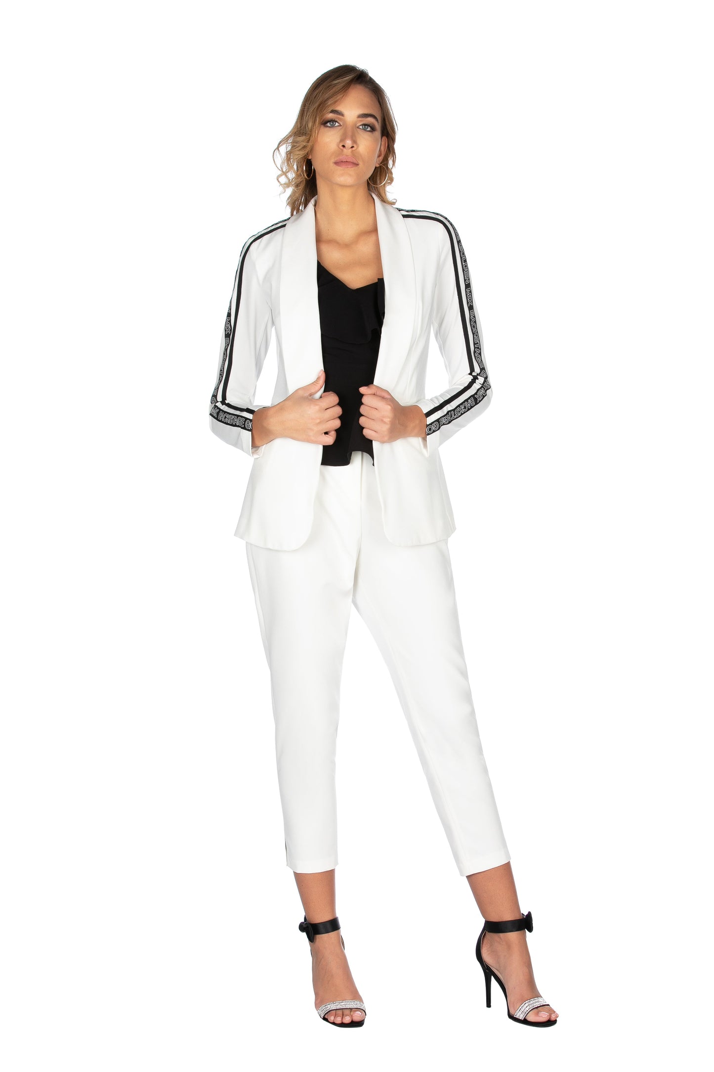 SMOKERS 长袖罗缎夹克，配以披肩翻领印花和口袋