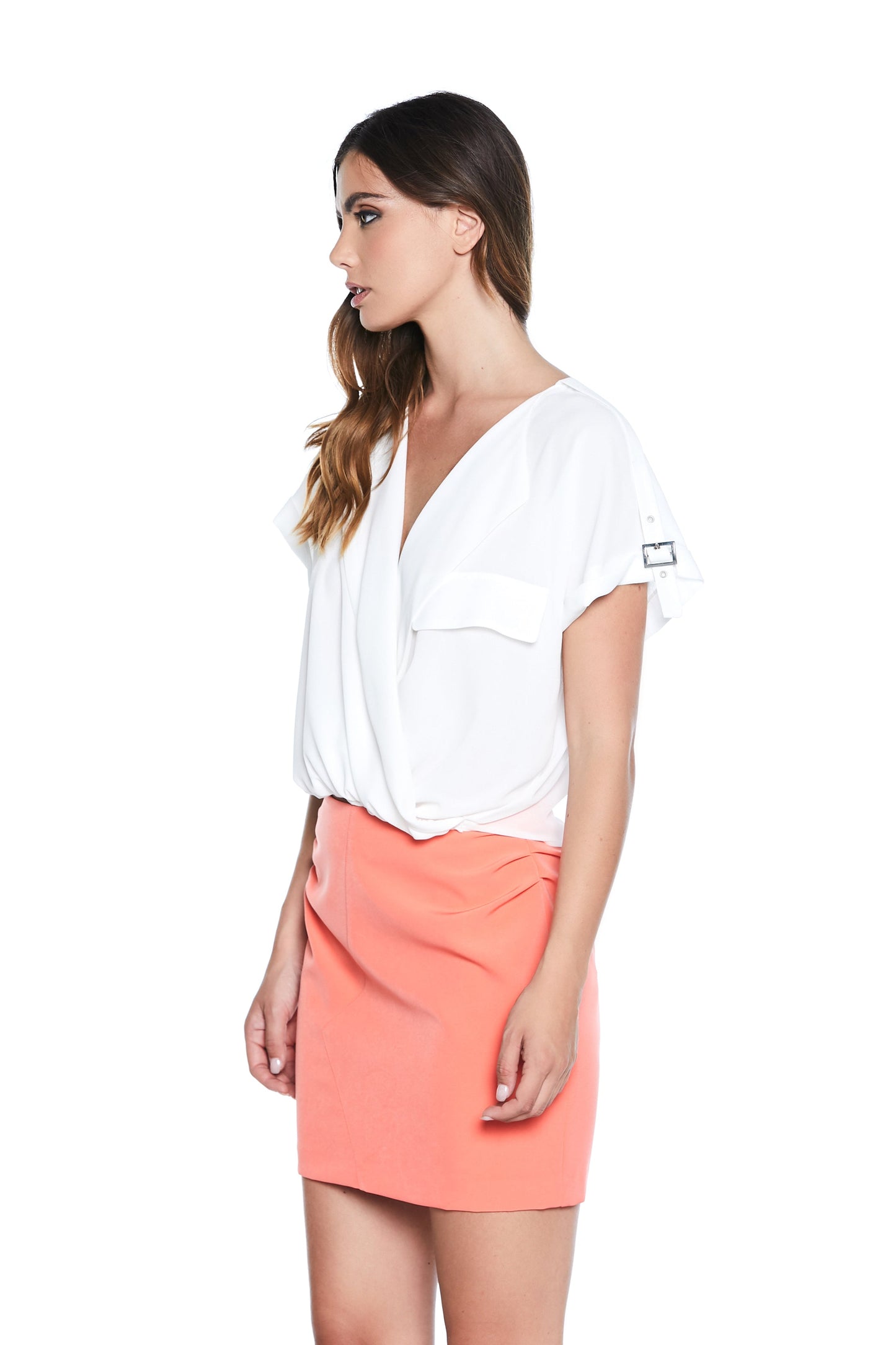 TRIS 半袖衬衫，深交叉颈带加翻盖