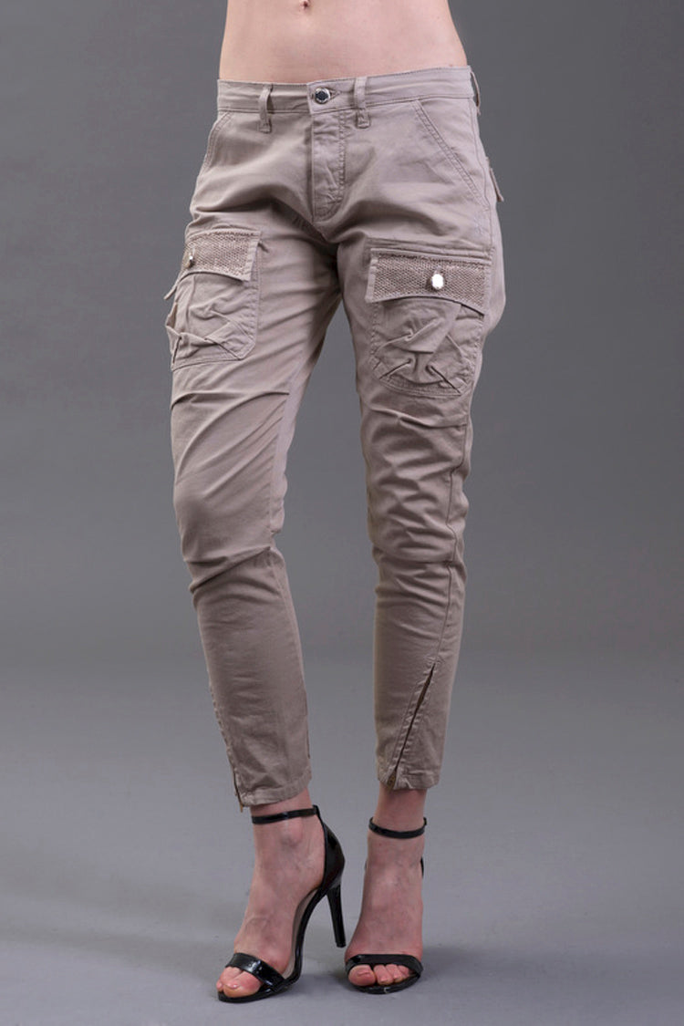 SANDRA 水钻装饰大口袋华达呢长裤