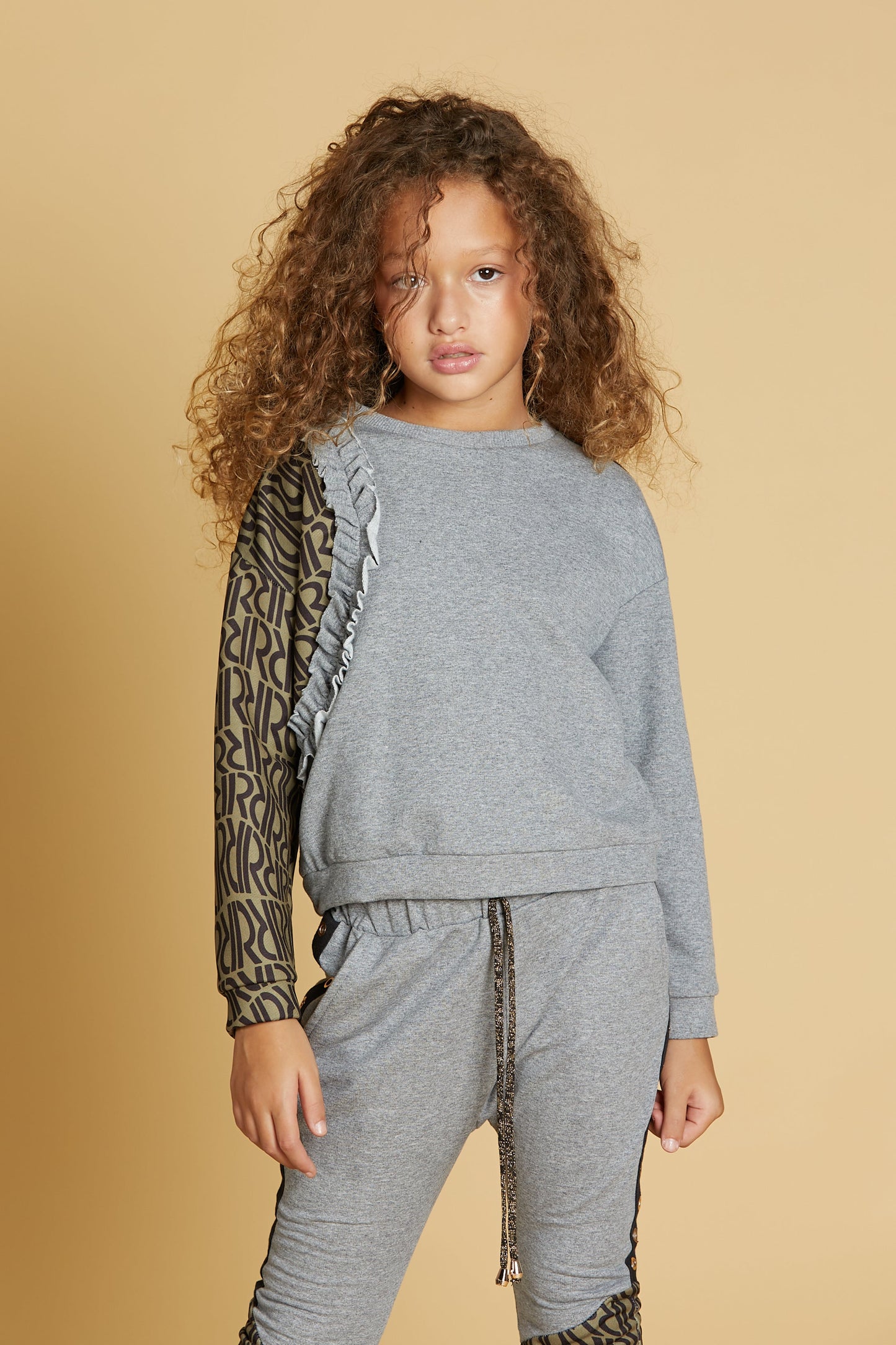 SAGITTARIUS fant.relish 运动衫 passam.vele plus 荷叶边