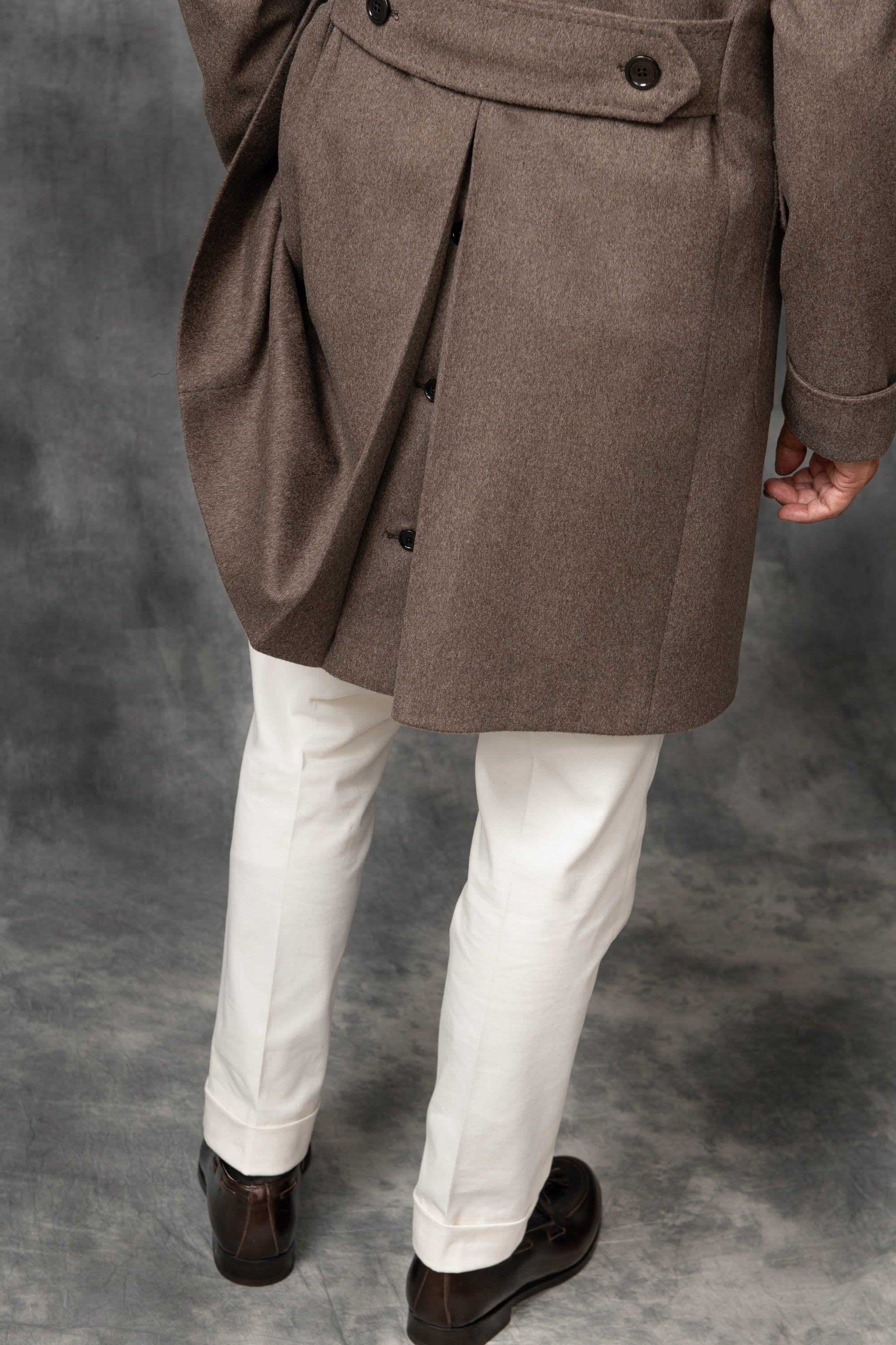 Loro Piana 羊毛灰褐色 Polo 衫——意大利制造