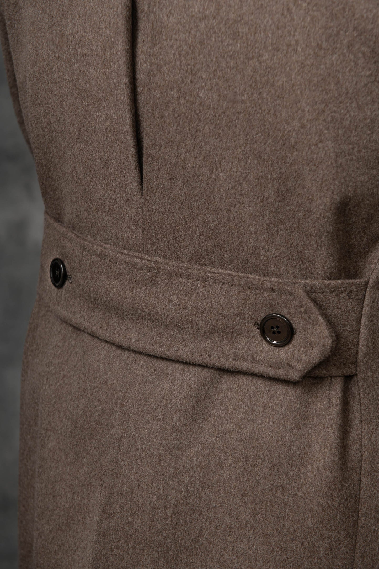 Loro Piana 羊毛灰褐色 Polo 衫——意大利制造