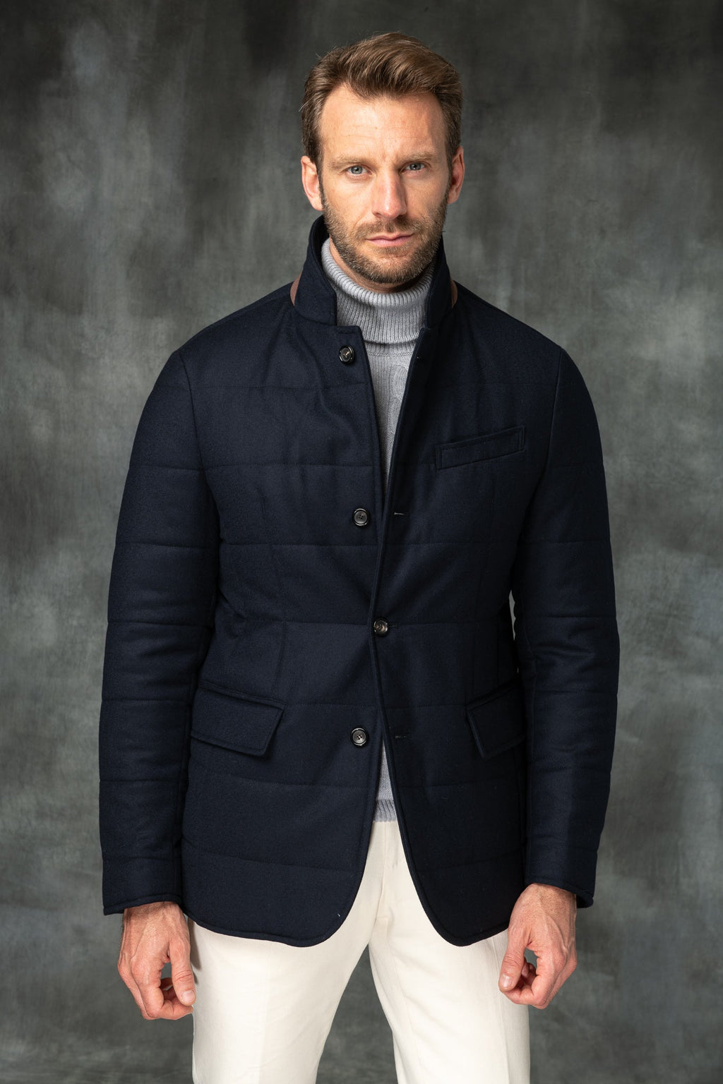 带有 Rain System® 的 Loro Piana 羊毛蓝色羽绒服 – 意大利制造