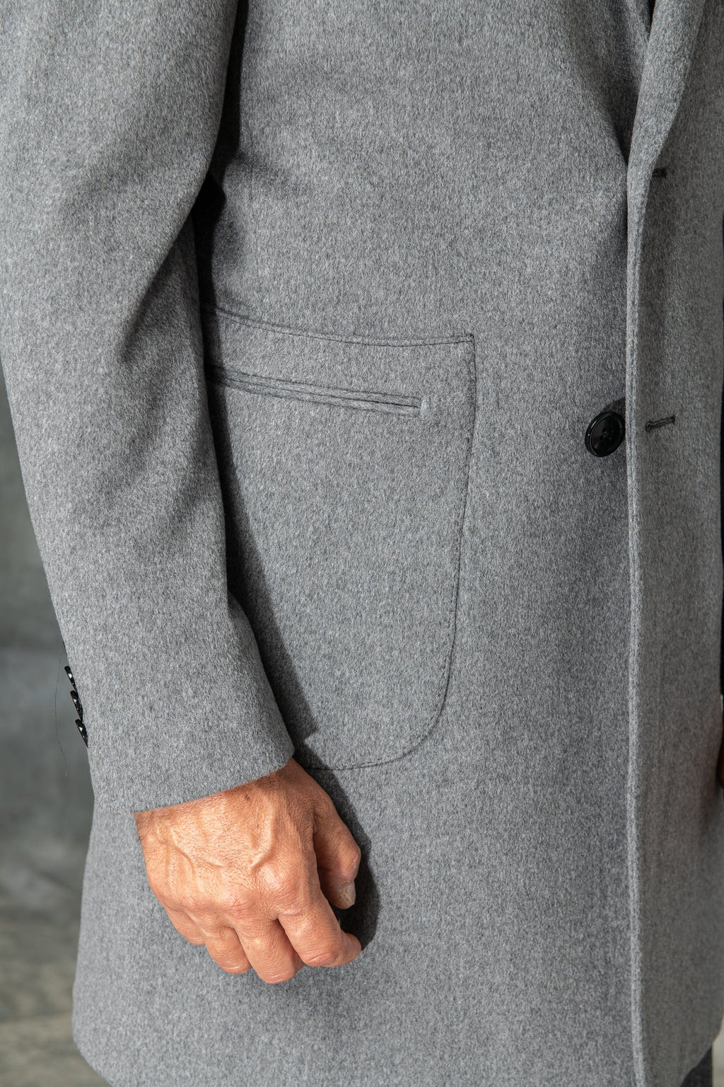 Loro Piana 羊毛灰色大衣——意大利制造