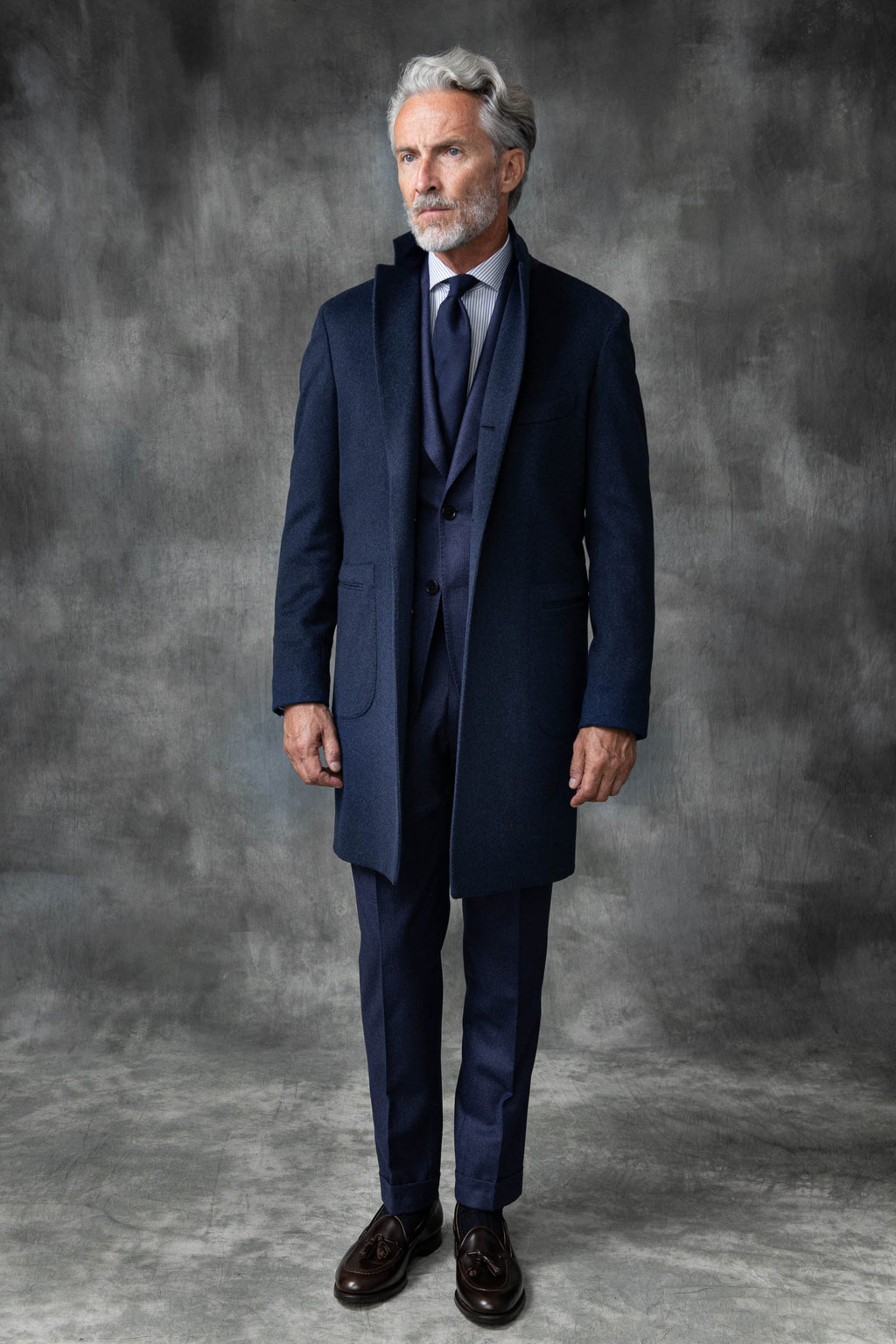 Loro Piana 羊毛蓝色大衣 – 意大利制造